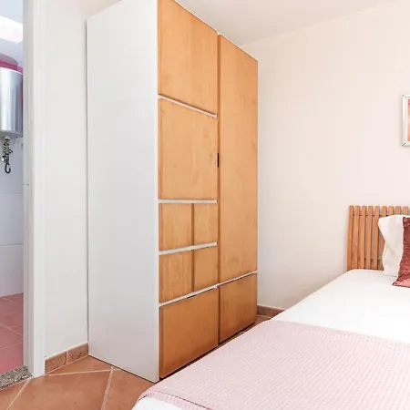 Private Large Bungalow 100m