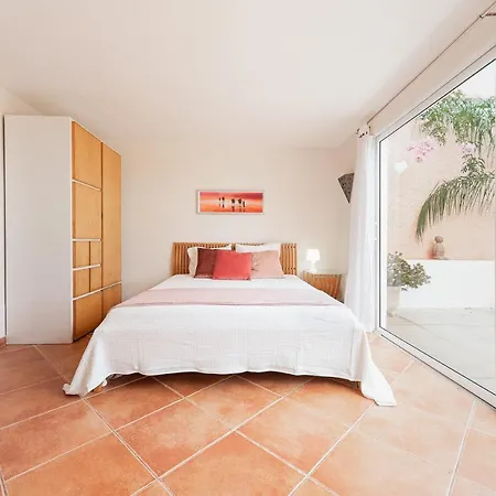 Apartment Private Large Bungalow 100m