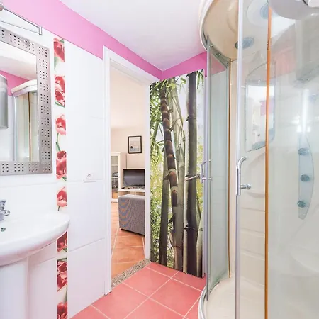 'bloom' Peaceful Beachside Bungalow * 푸에르토 드 라 크루즈